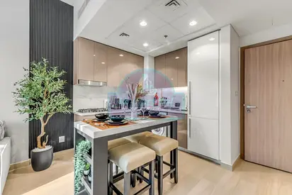Azizi Riviera , Azizi Riviera, Meydan One, Meyda