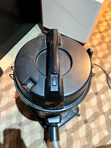 Compact canister vacuum cleaner - working condition
