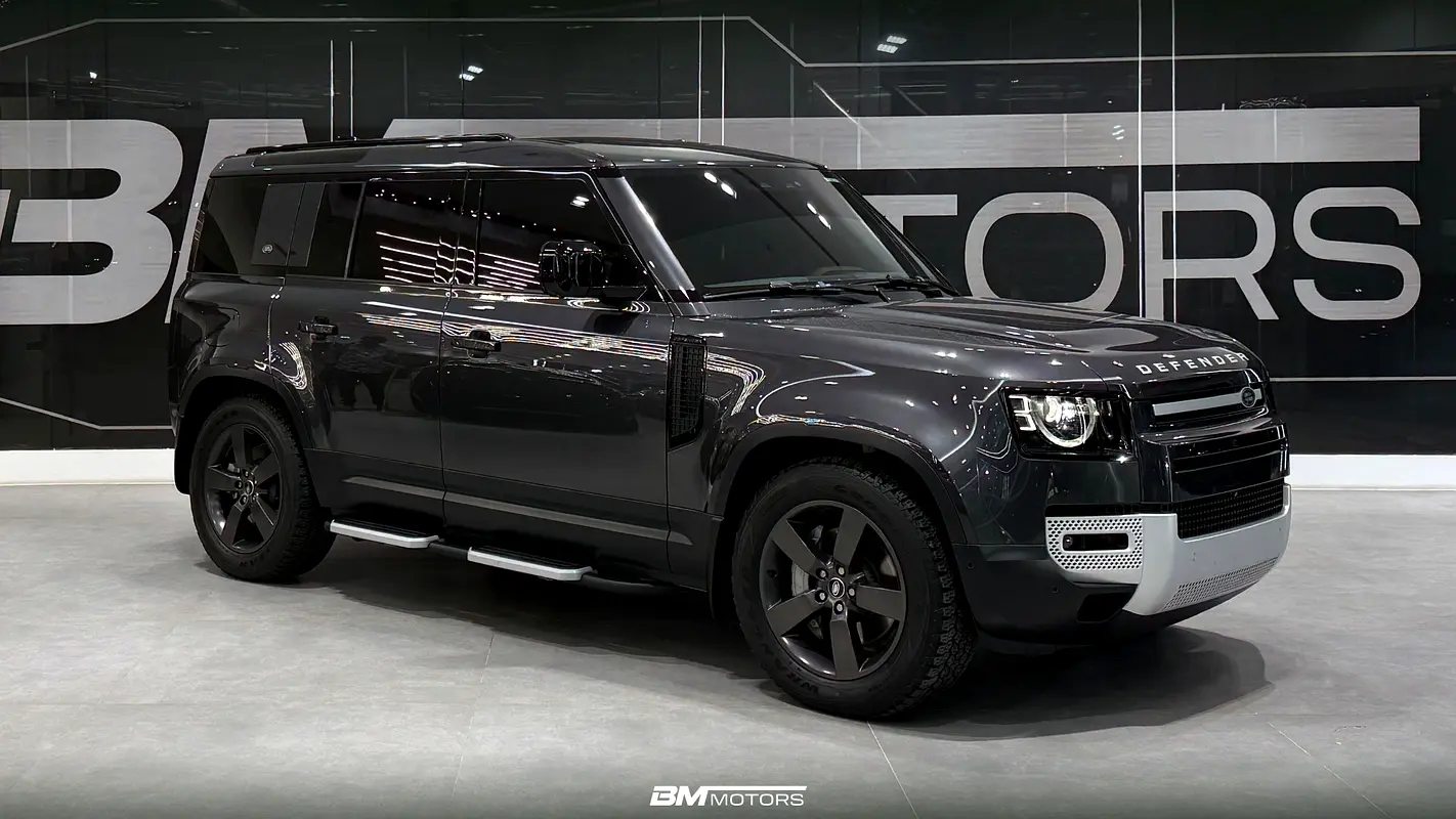 Land Rover Defender 2024 — photo 1 of 15