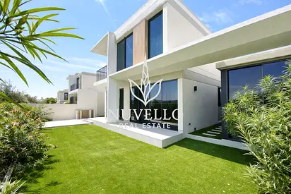 Vacant | Single Row | Garden Suite