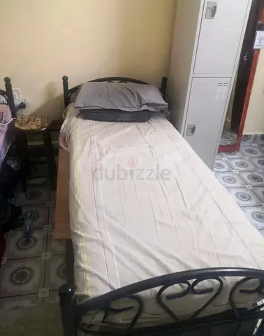 Exicutive Bachelor bed space