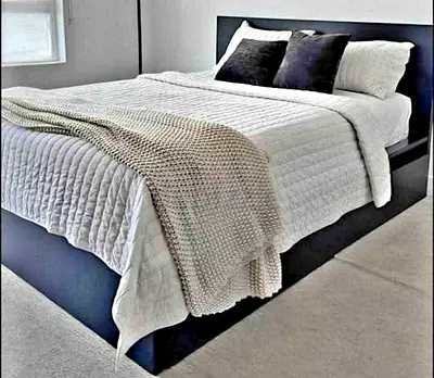 IKEA Malm queen size bed with ikea mattress