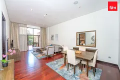 GROUND FLOOR/ HUGE TERRACE / SEA VIEW