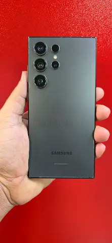 Samsung Galaxy S24 Ultra 5G International version Storage 256GB RAM 12GB Super Lush Condition