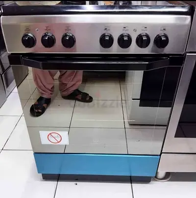 Indesit electric cooker for sell 60×60cm good working like New condition cooker