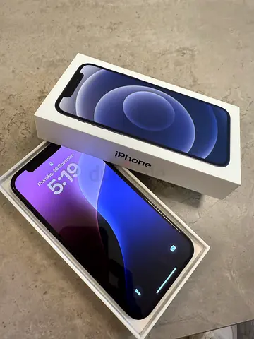 Apple iPhone 12 128 GB - Black (in great condition with box)