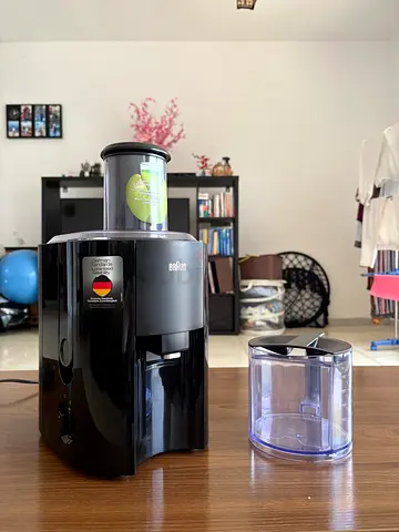BRAUN 800 W Juicer