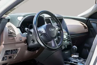 صورة 11 لـ 2018 Infiniti QX70