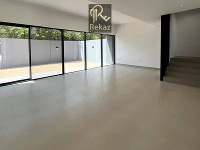 Middle Unit Townhouse || Eligible for Mortgage