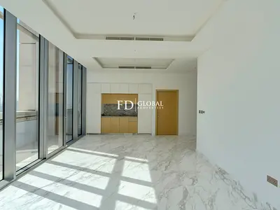 Luxury Penthouse# 3 Bed + Maid # Prime Location