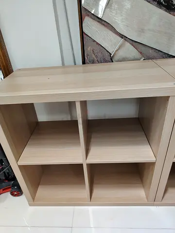 Light wood 8-cube shelving unit / bookcase - good condition2pice