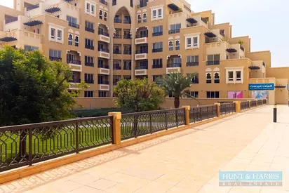 2 Bedroom Apartment For Sale - Al Marjan Island - Garden View