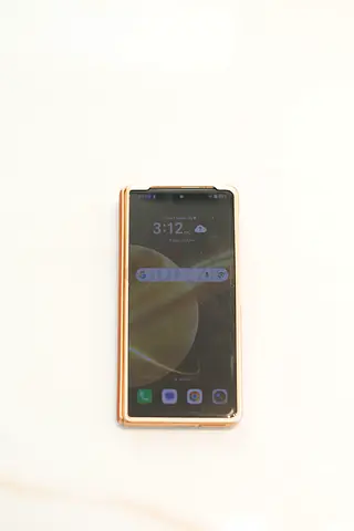 Neatly Used Honor Magic V3 smartphone with case - perfect  clean condition