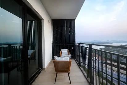 Partial Canal View | Furnished | Up to 3 Payments