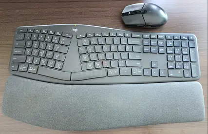 Logitech Wireless Ergonomic Keyboard with free mouse