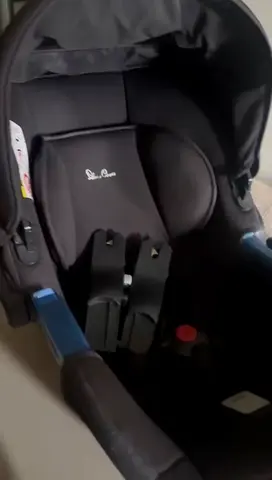 Black infant car seat (rear-facing) - good condition silver cross