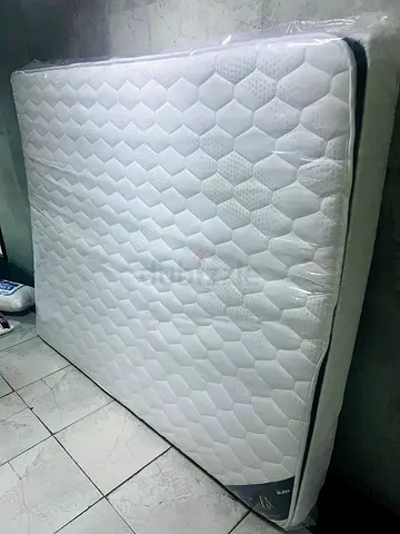 Pillow top King size mattress 180x200cm.  Same day delivery available