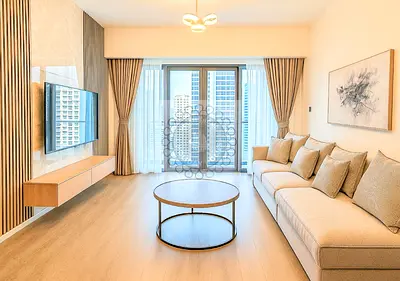 Super Spacious 1BR Lake View | Bills Included