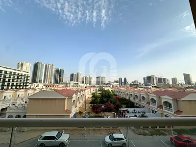 Exclusive Spacious Layout Vacant now Chiller Free