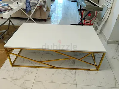 Large Coffee Table طاولة قهوة كبيرة