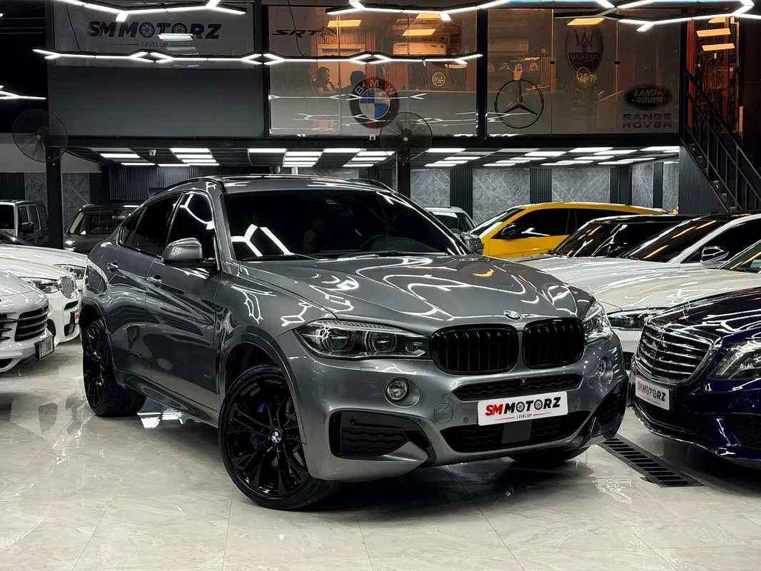 BMW X6 2018 — photo 1 of 18