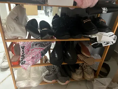 Shoe rack good condition