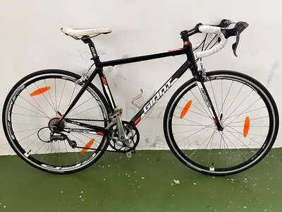 Giant SCR 2 Road Bike – M Frame – Racing Bicycles ISO 4210-2 standard - Carbon Forks