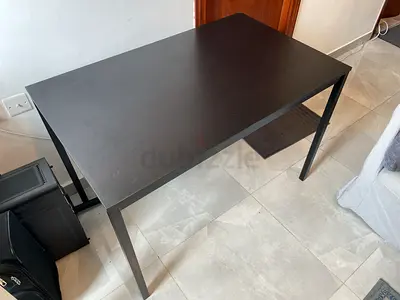 IKEA sandsberg table - black - excellent condition