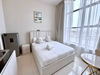 Fully Furnished Studio | Free Metro Shuttle | All Bills Included