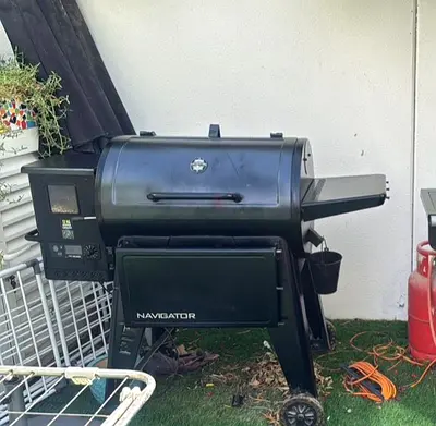 Pitboss Navigator 850 smoker
