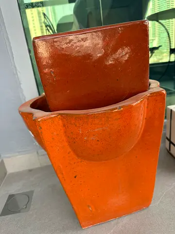 Garden pots