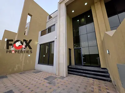 تاون هاوس للايجار السنوي \ بمنطقه الزاهيه \ علي شارع رئيسي \ ارتداد 25 متر \ مساحه 2500 قدم \ بجوار السفير مول \ 4 غرف نوم ماستر \ 2 صاله