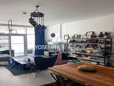 Unfurnished | Mangrove View | 2+maid