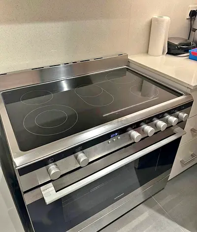 Siemens brand electric cooker 5 burner 90/ 60 cm