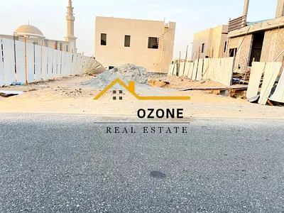 For sale in Sharjah, Al Hooshi area: Residential land plot, 3200 sq ft, on an 18-meter paved road.