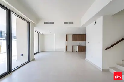 Near Amenities | Multiple Cheques Option