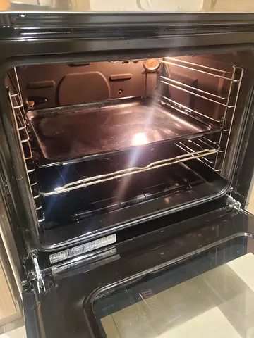 Used Built-in Single Oven in Good Working Condition
