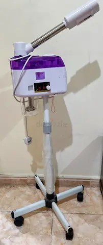 Professional facial steamer on adjustable stand - Never Used