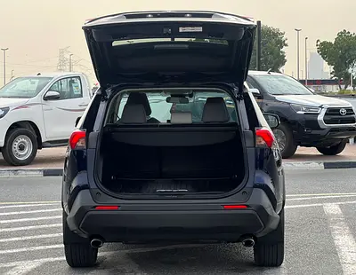 2019 Toyota RAV 4 — фото 7