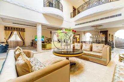 Luxury Villa All Ensuite | Lift | Cinema | Gym