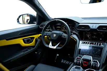 2024 Lamborghini URUS — миниатюра 19