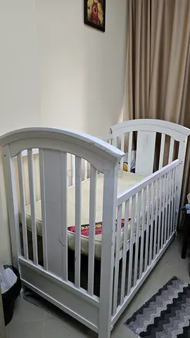 Crib with bed and King size bed available