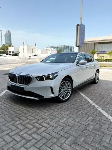 2026 BMW 530i Sedan - 5 Years Warranty - 5 Years Free Service - Free insurance &amp; Window tint