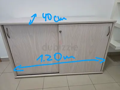 Office Furniture light wood