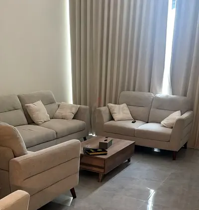 Light grey 3-piece sofa set with coffee table - excellent condition