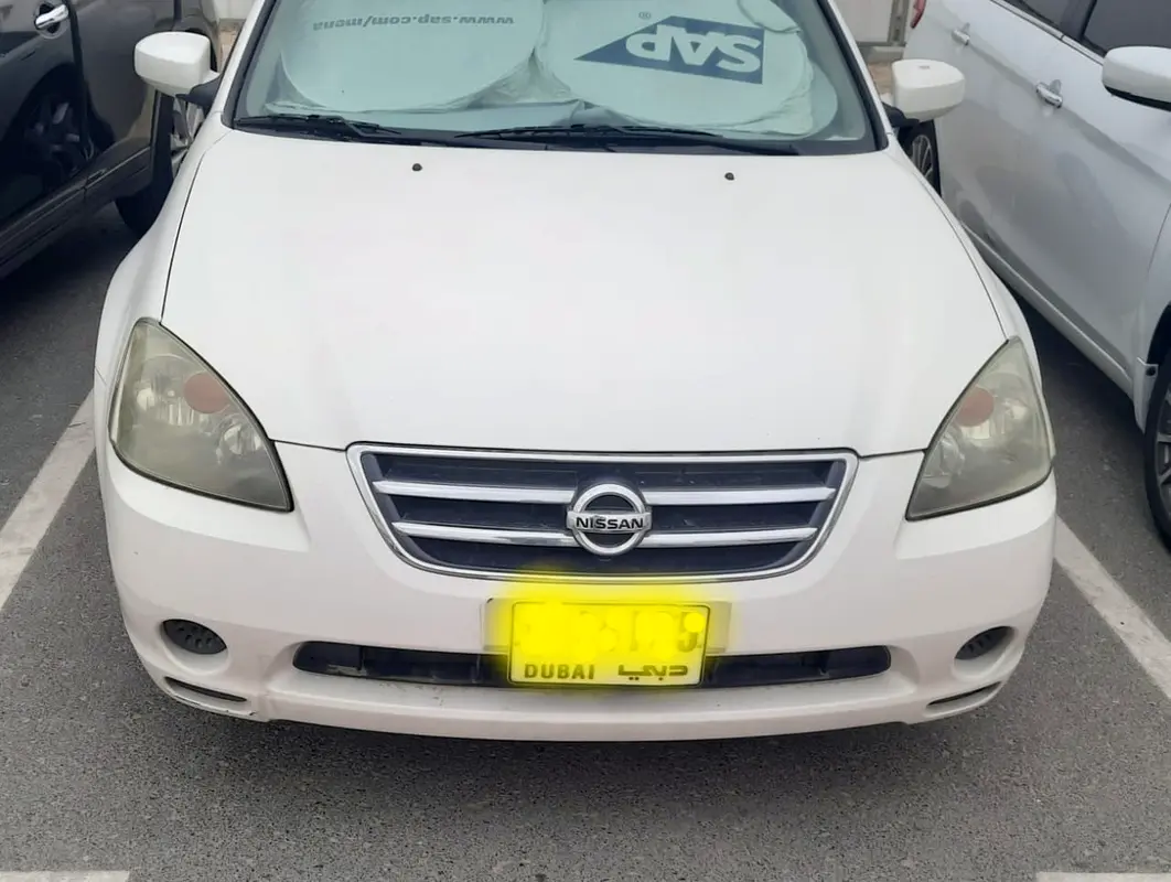 Nissan Altima 2007 — photo 1 of 3