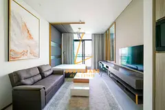 Spacious Studio | Bright and Airy I Ready to Move