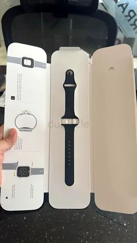 Apple Watch Series 8 (Band  Box) — Black Sport Band,