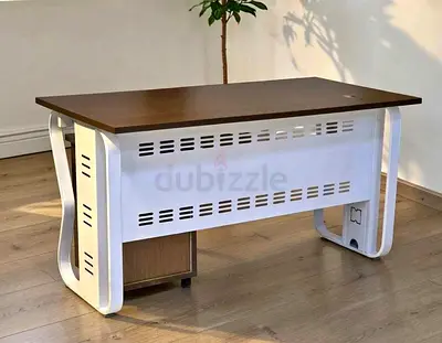 Modern Office Computer Desk with White Metal Frame