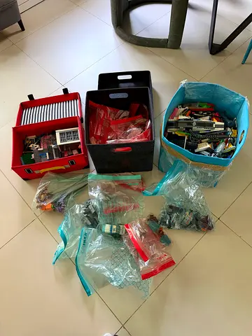 Lego assorted pieces